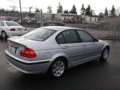 2002 BMW 325 i