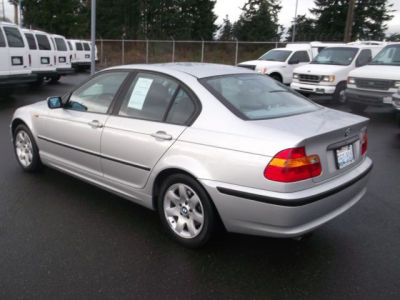 2002 BMW 325 i