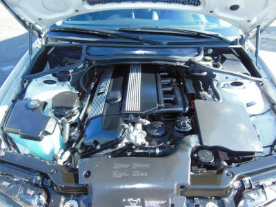 2002 BMW 325 xi