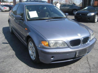 2004 BMW 325  i