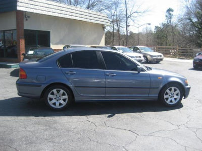 2004 BMW 325 i