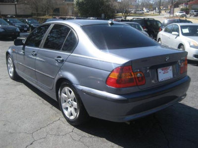 2004 BMW 325 i