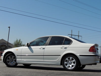 2004 BMW 325 i