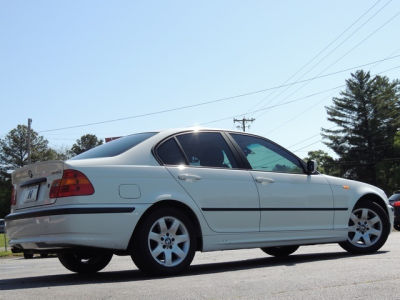 2004 BMW 325 i