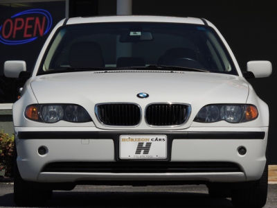 2004 BMW 325 i