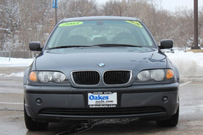 2003 BMW 325  i