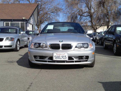 2003 BMW 325  Ci