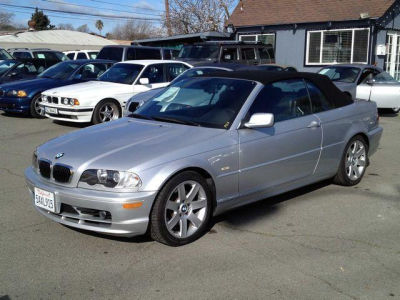 2003 BMW 325  Ci