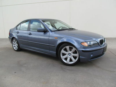 2002 BMW 325  i