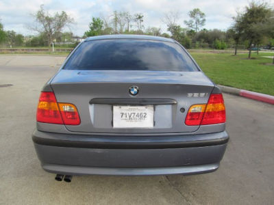 2003 BMW 325 i