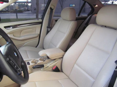 2003 BMW 325 i