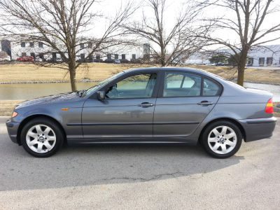 2002 BMW 325 i