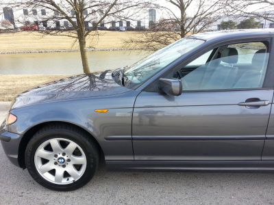 2002 BMW 325 i