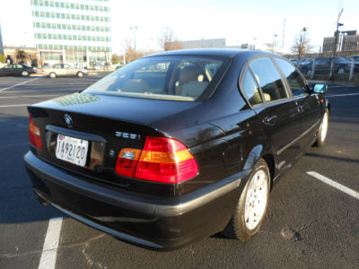 2002 BMW 325  i
