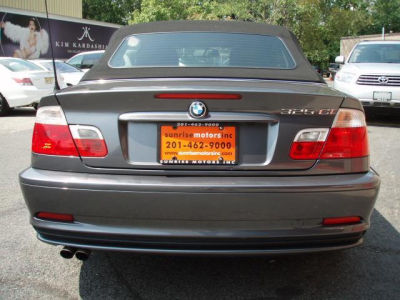 2002 BMW 325  Ci