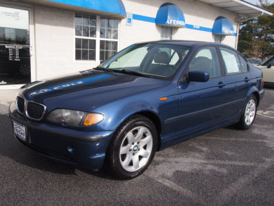 2004 BMW 325  i