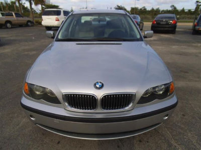 2002 BMW 325  i