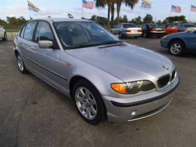 2002 BMW 325  i