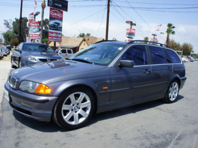 2001 BMW 325  i
