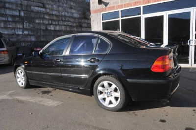 2005 BMW 325  i