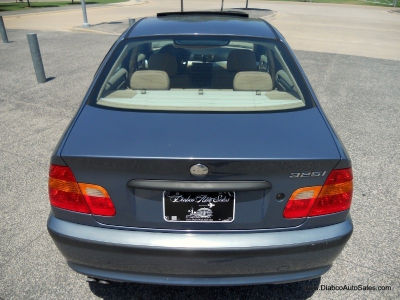 2003 BMW 325  i