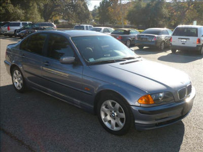 2001 BMW 325  i