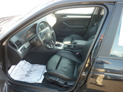 2003 BMW 325 i