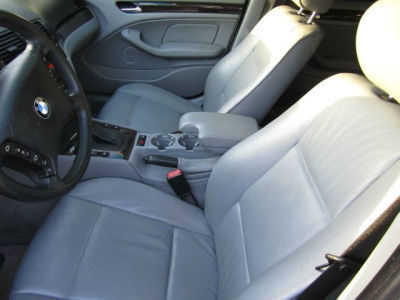 2002 BMW 325  i