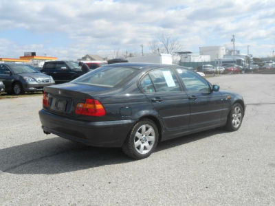 2002 BMW 325 xi