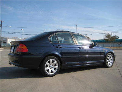 2005 BMW 325 i