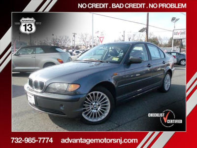 2002 BMW 325  xi