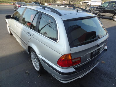 2001 BMW 325 i