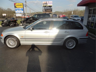 2001 BMW 325 i