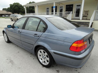 2002 BMW 325 i