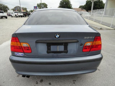 2002 BMW 325 i