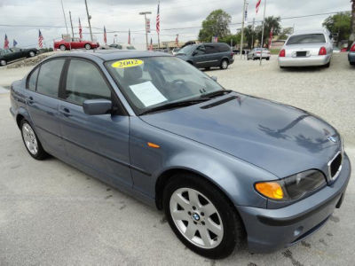 2002 BMW 325 i