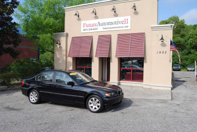 2004 BMW 325  i