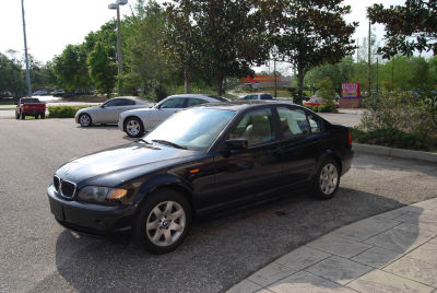 2004 BMW 325  i
