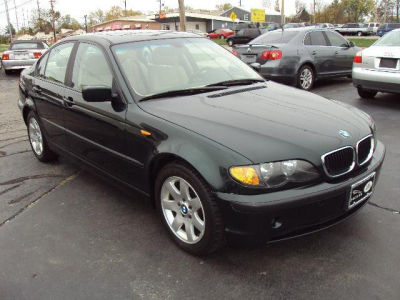 2003 BMW 325 i