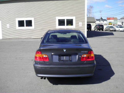 2002 BMW 325 i