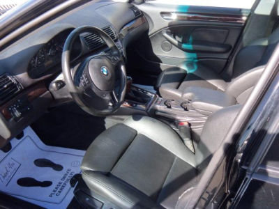 2005 BMW 325 i