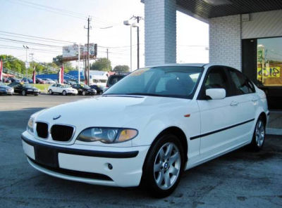 2002 BMW 325  i