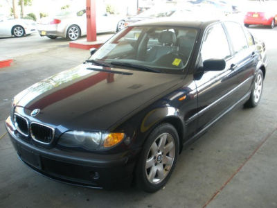 2003 BMW 325  i