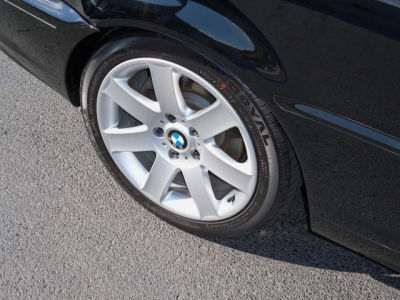 2002 BMW 325  Ci