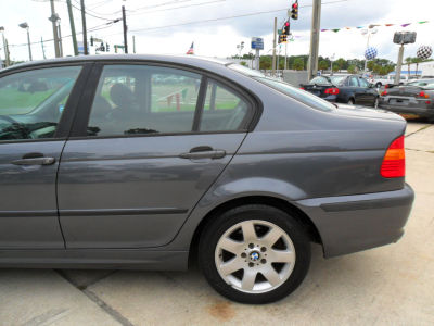 2002 BMW 325 xi