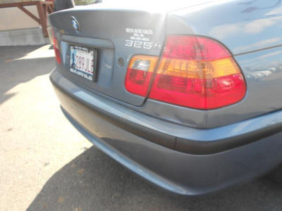 2003 BMW 325 i