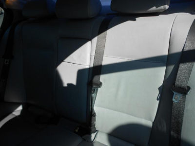 2003 BMW 325 i