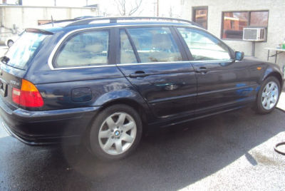 2005 BMW 325 xiT