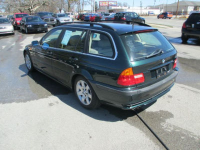 2004 BMW 325 iT