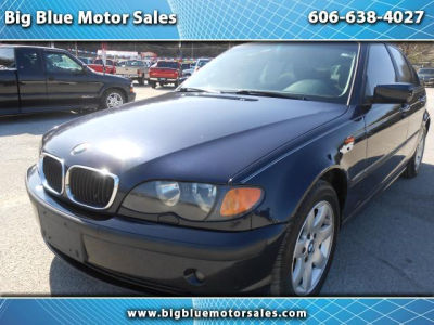 2002 BMW 325  i